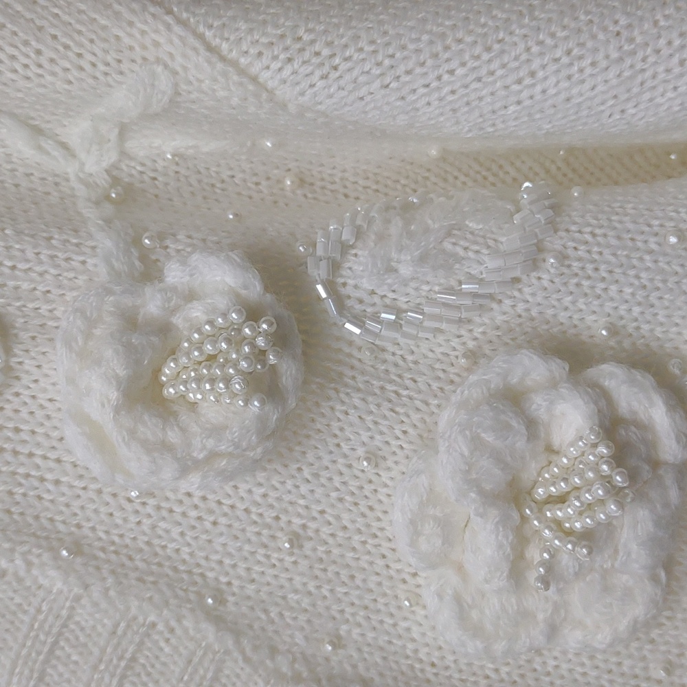 Adrian Delafield Vintage All Dolled Up White Floral Applique Knit LS Sweater - Picture 7 of 11